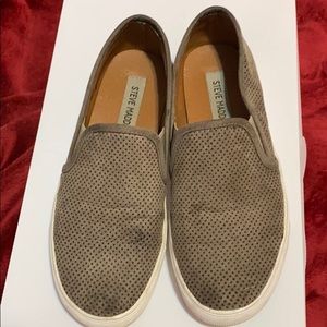 Slip on Steve maddens